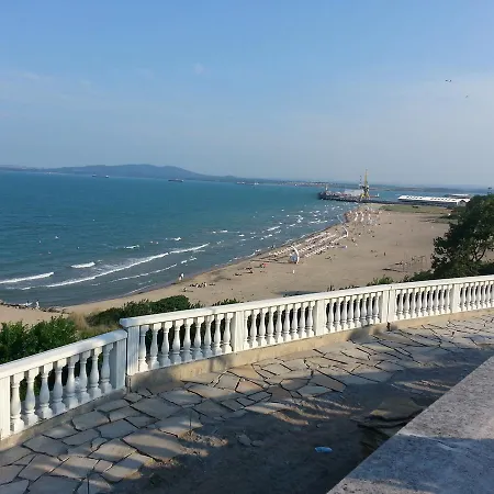 Flora Beach 1 Daire *